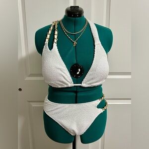White Textured XL Bikini w/Chain Accents, Coordinated Layered Gold Tone Necklace